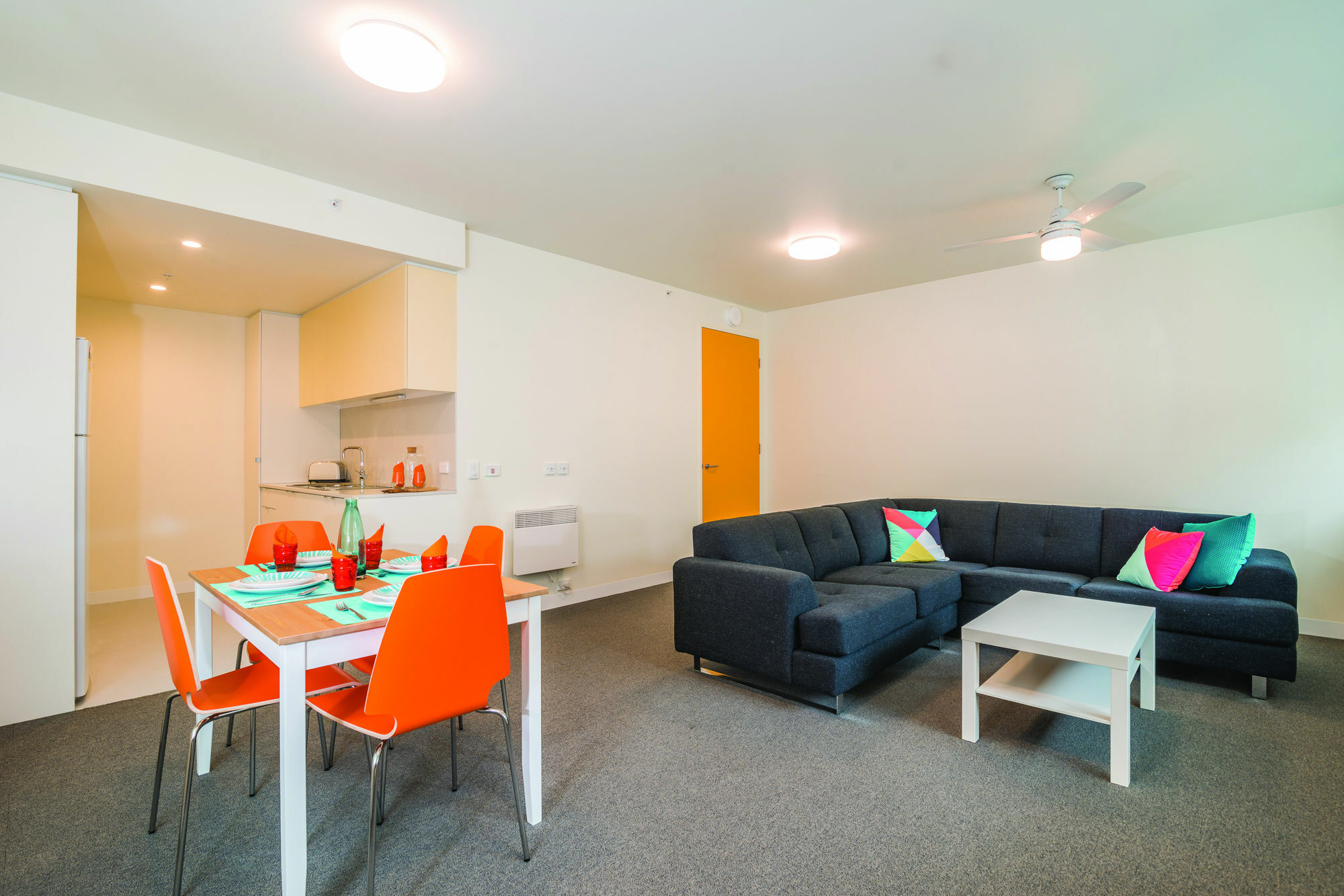 สติวเดนท์ วิลเลจ เมลเบิร์น Aparthotel ภายนอก รูปภาพ
