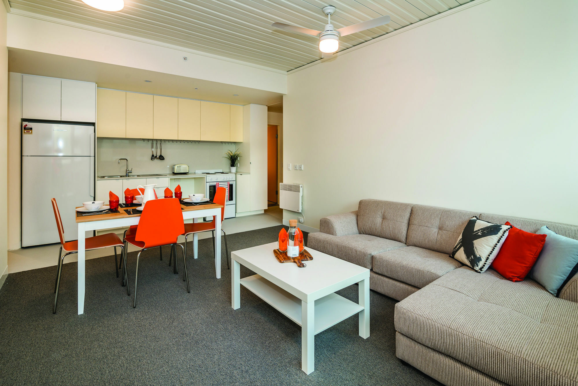 สติวเดนท์ วิลเลจ เมลเบิร์น Aparthotel ภายนอก รูปภาพ