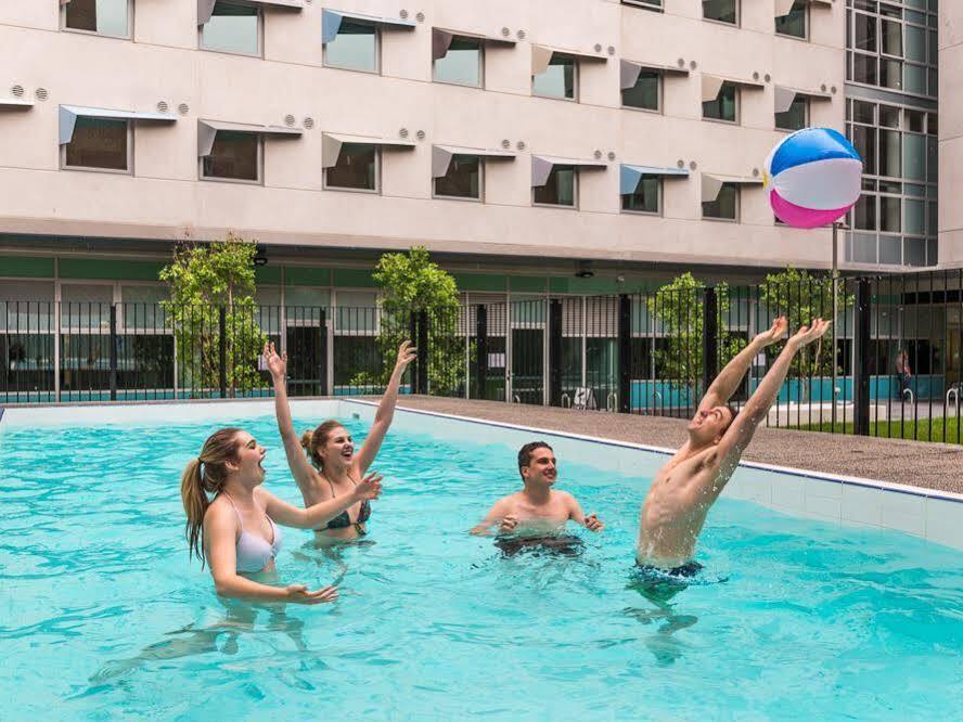สติวเดนท์ วิลเลจ เมลเบิร์น Aparthotel ภายนอก รูปภาพ