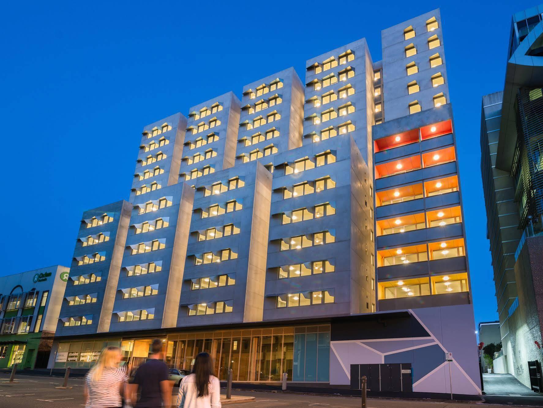 สติวเดนท์ วิลเลจ เมลเบิร์น Aparthotel ภายนอก รูปภาพ